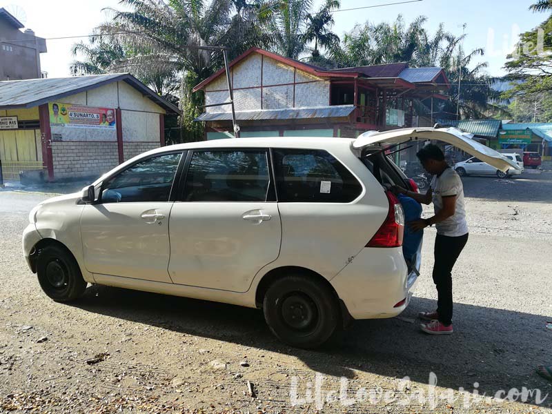 Shared private car to Parapat